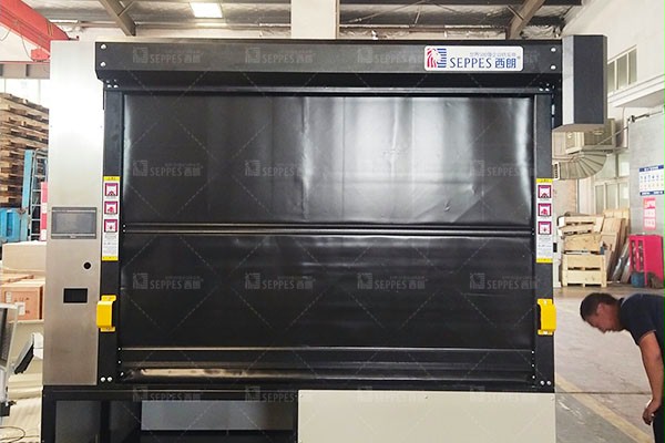 黑色框架快速門 黑色框架快速門