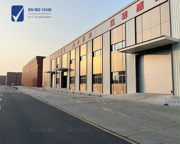 東方國際集裝箱廠房提升門